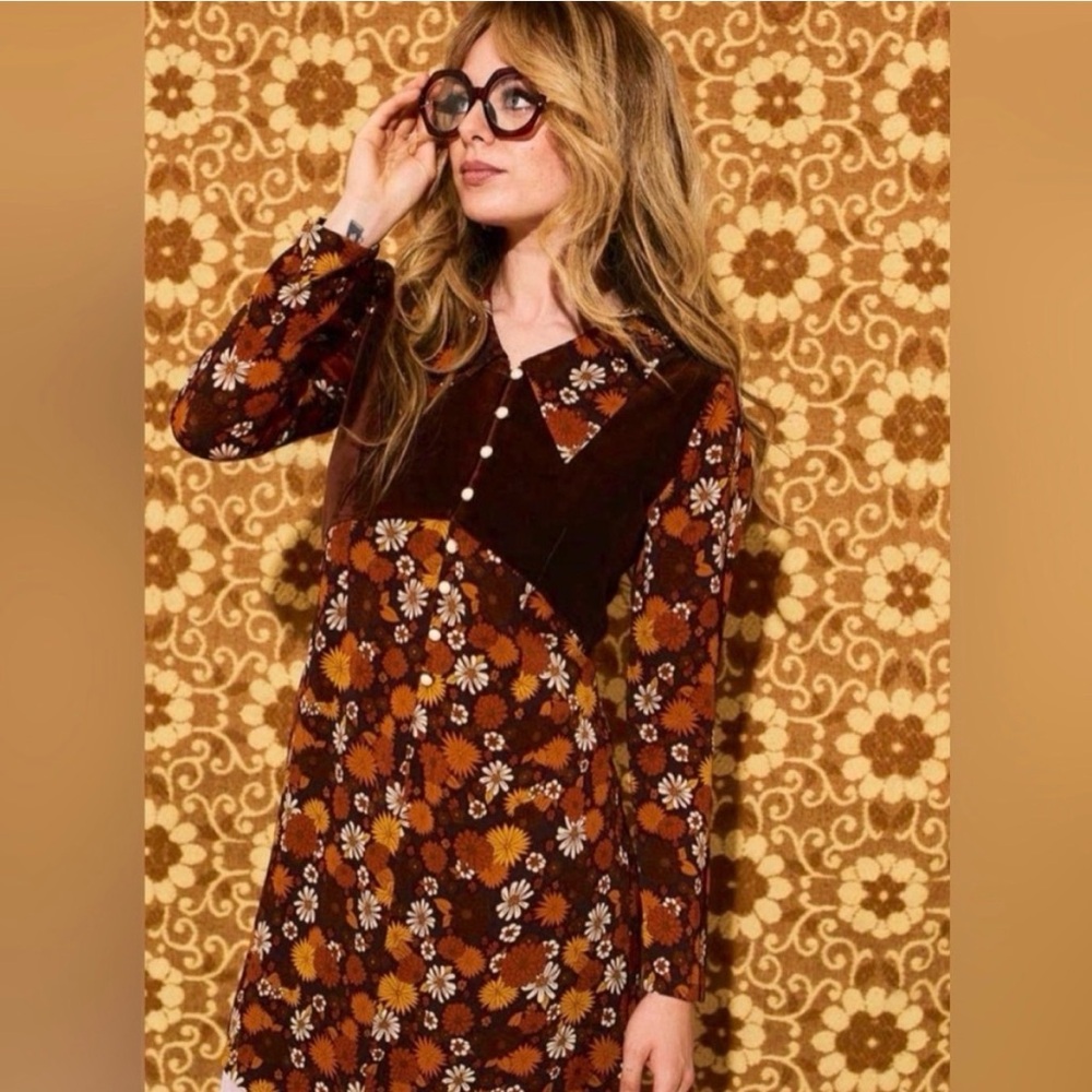 Retro Brown Floral Hippie Shake Mini Dress